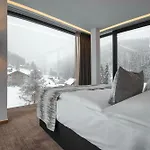 Grand Hradec 4*