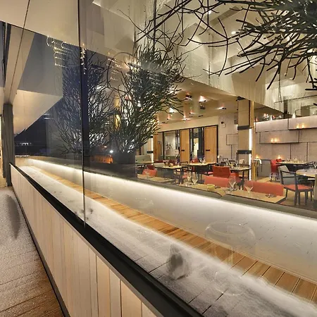 Grand Hradec Hotel