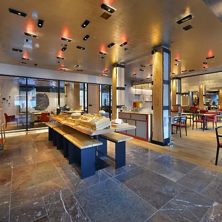 Hotel Grand Hradec